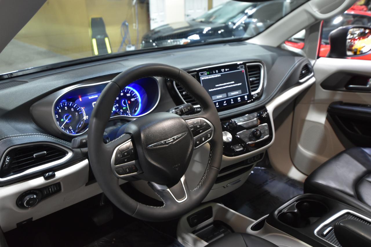 Chrysler Pacifica  2023