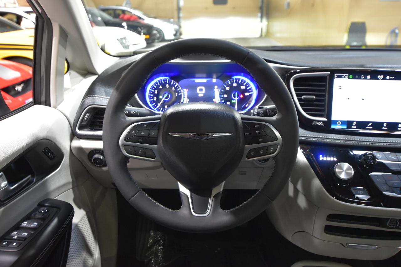 Chrysler Pacifica  2023
