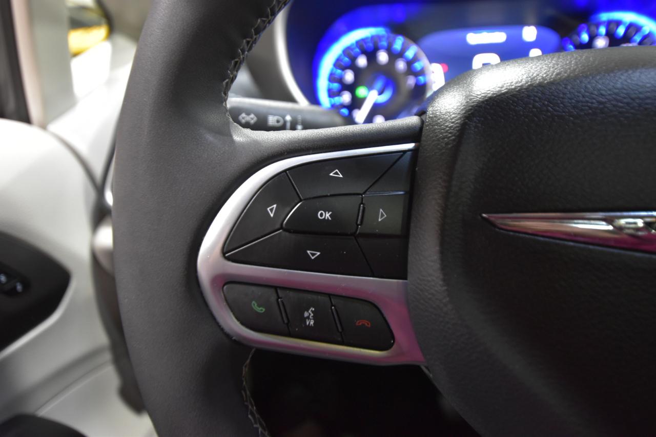 Chrysler Pacifica  2023