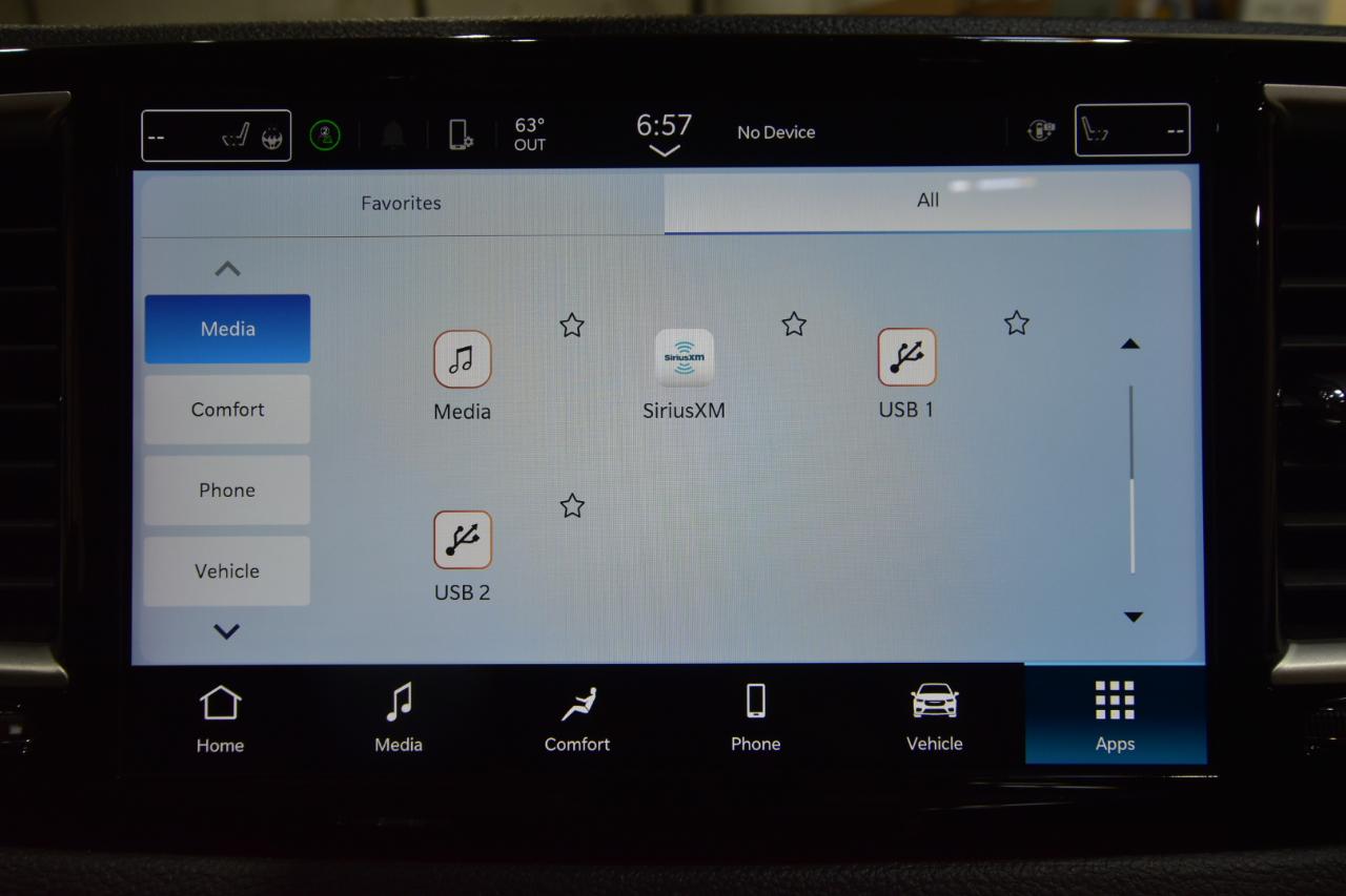 Chrysler Pacifica  2023