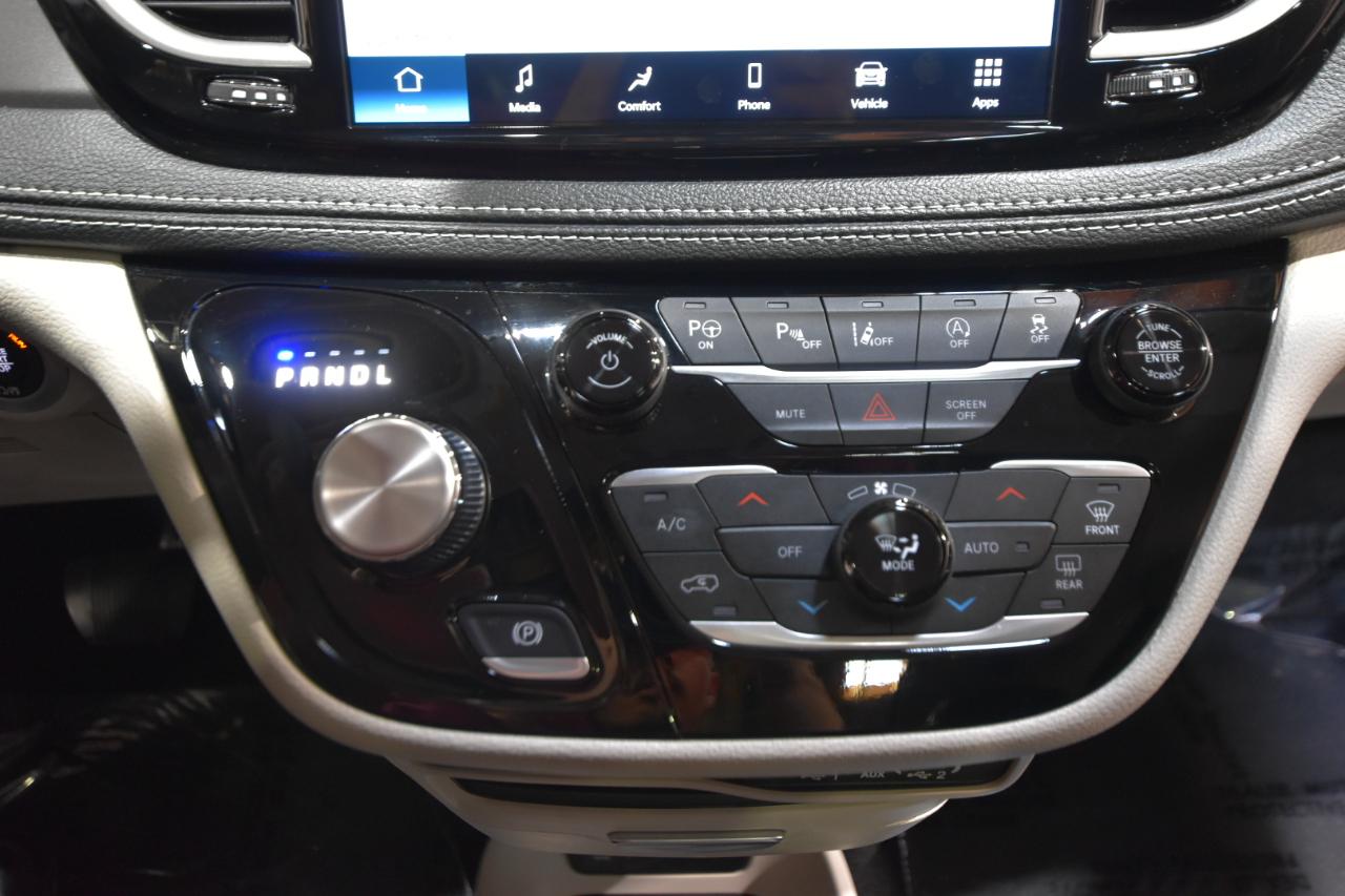 Chrysler Pacifica  2023