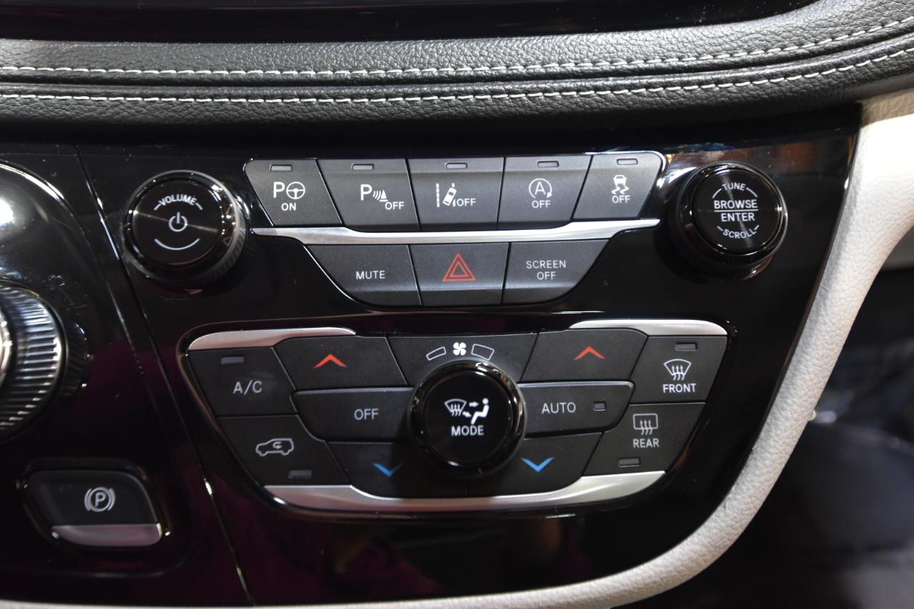 Chrysler Pacifica  2023