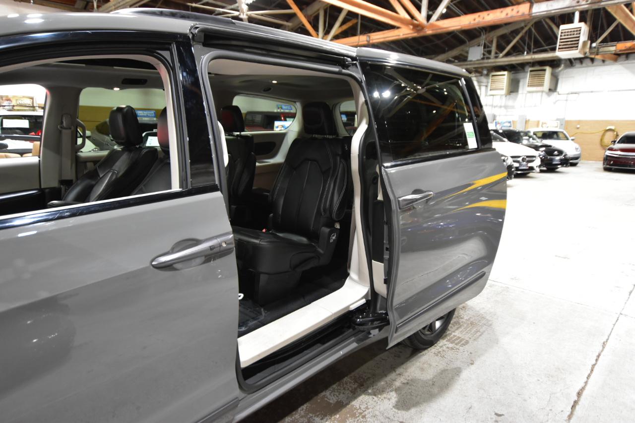 Chrysler Pacifica  2023