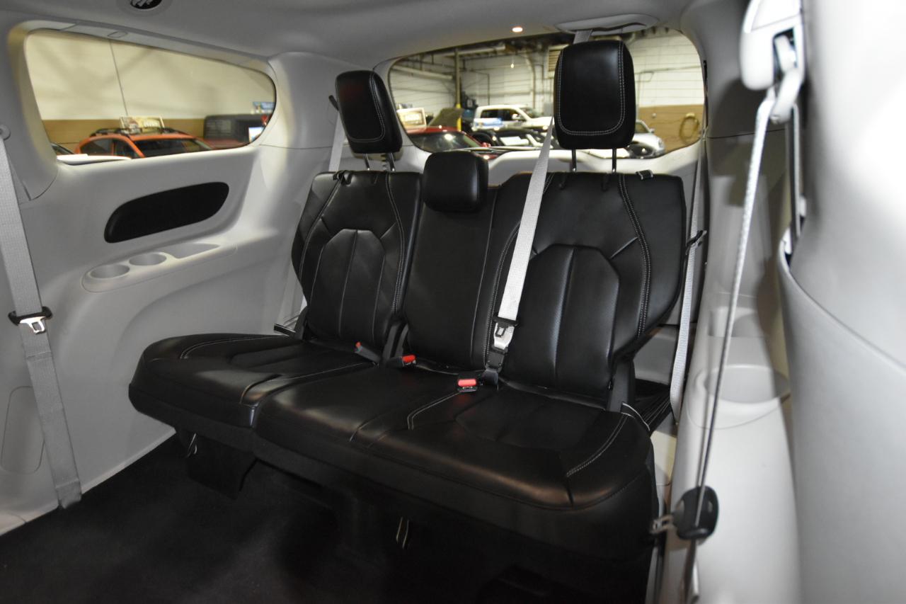 Chrysler Pacifica  2023