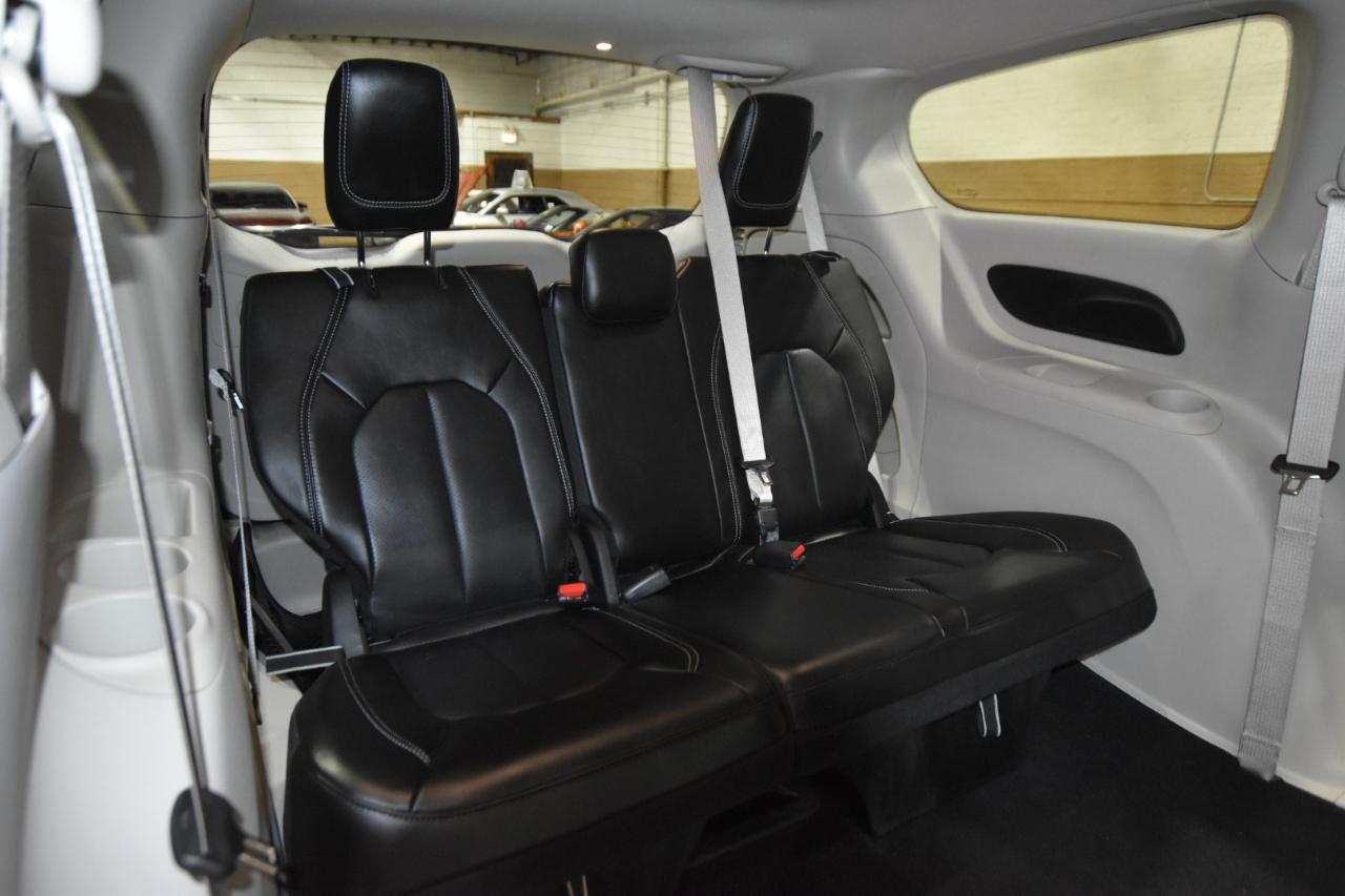 Chrysler Pacifica  2023