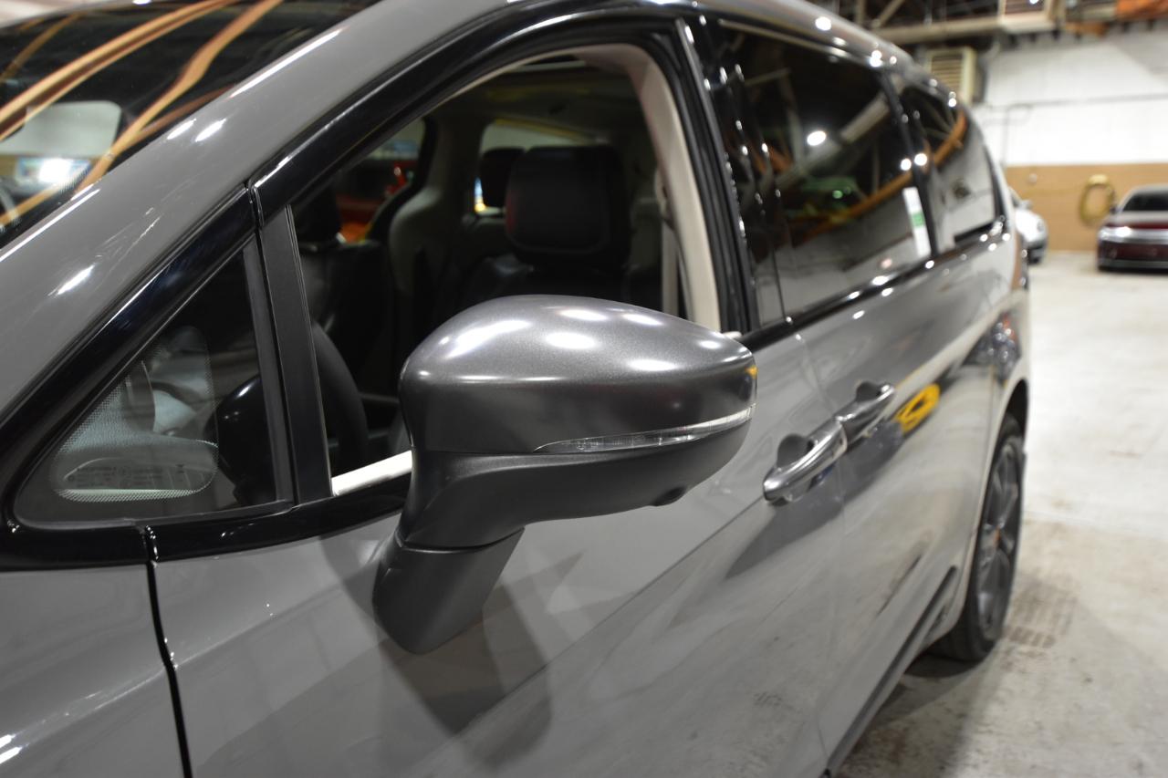 Chrysler Pacifica  2023