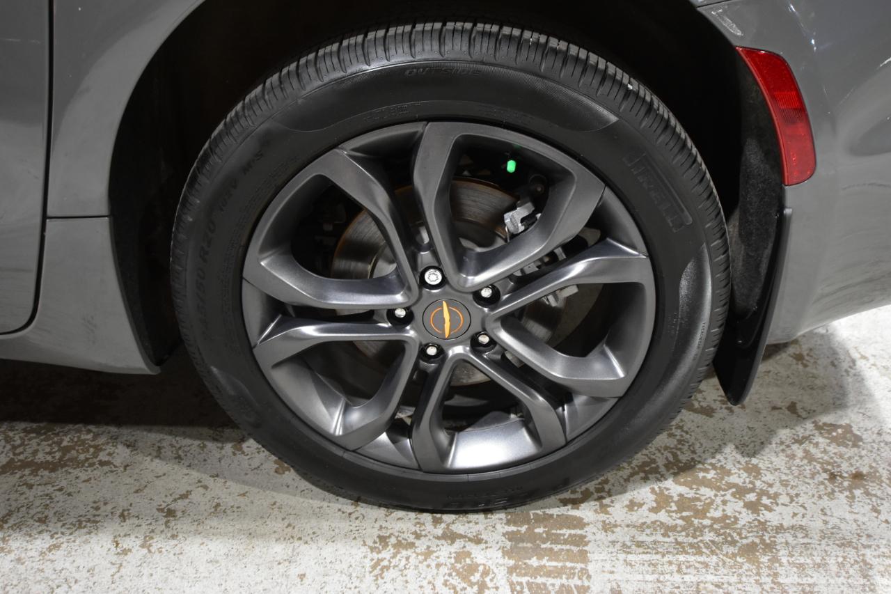 Chrysler Pacifica  2023