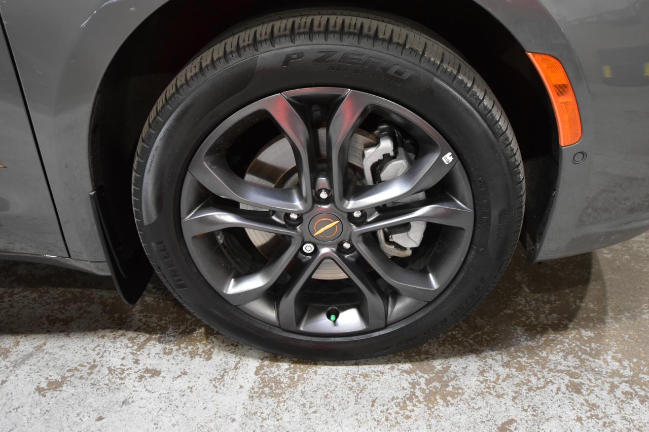Chrysler Pacifica  2023