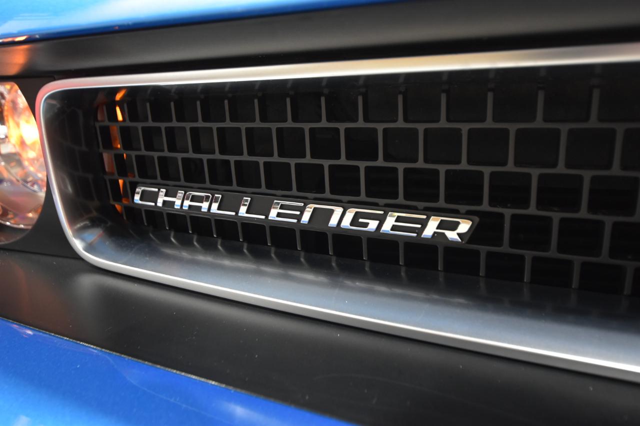 Dodge Challenger 2dr Cpe R/T 2009