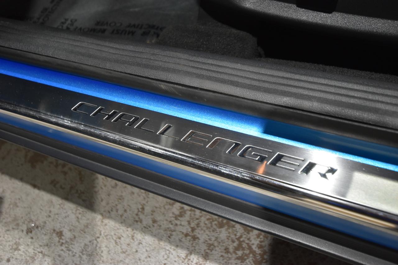 Dodge Challenger 2dr Cpe R/T 2009