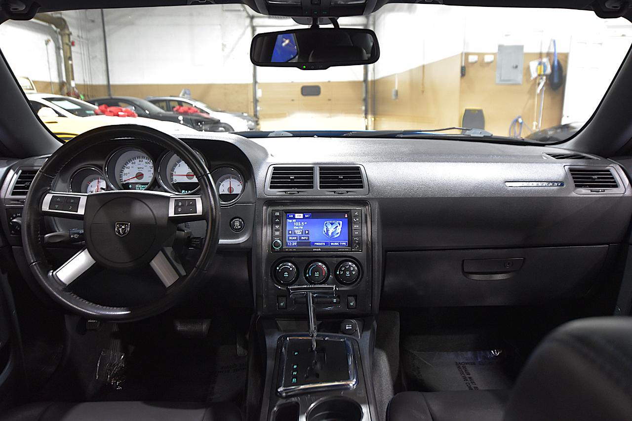 Dodge Challenger 2dr Cpe R/T 2009