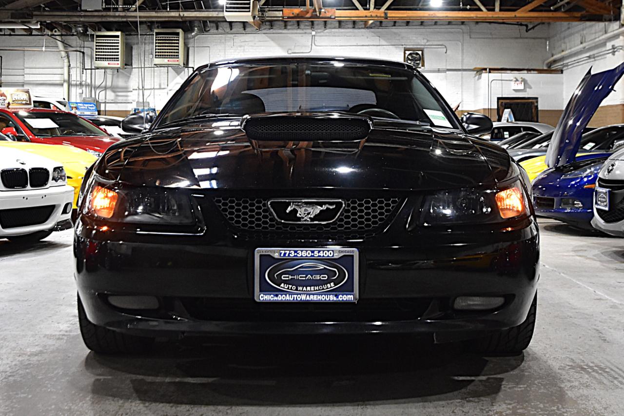 Ford Mustang  2003