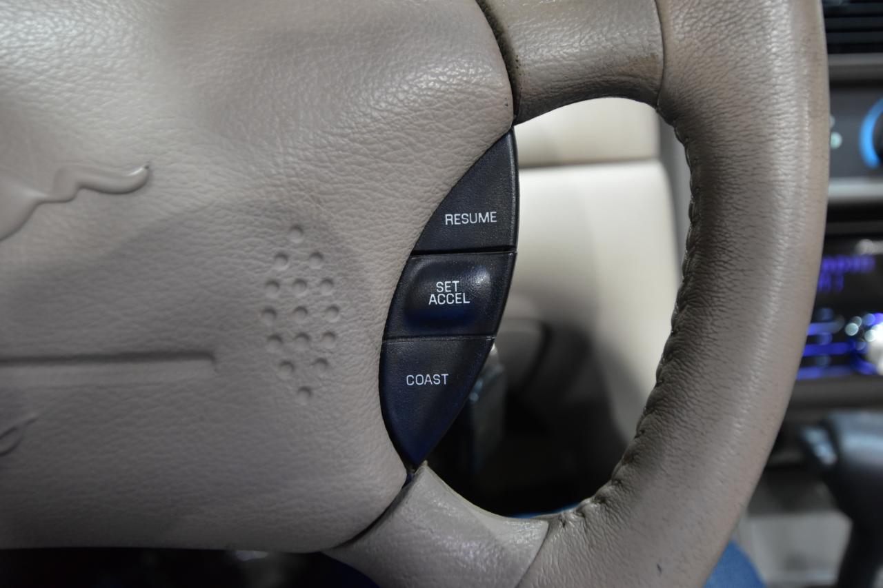 Ford Mustang  2003