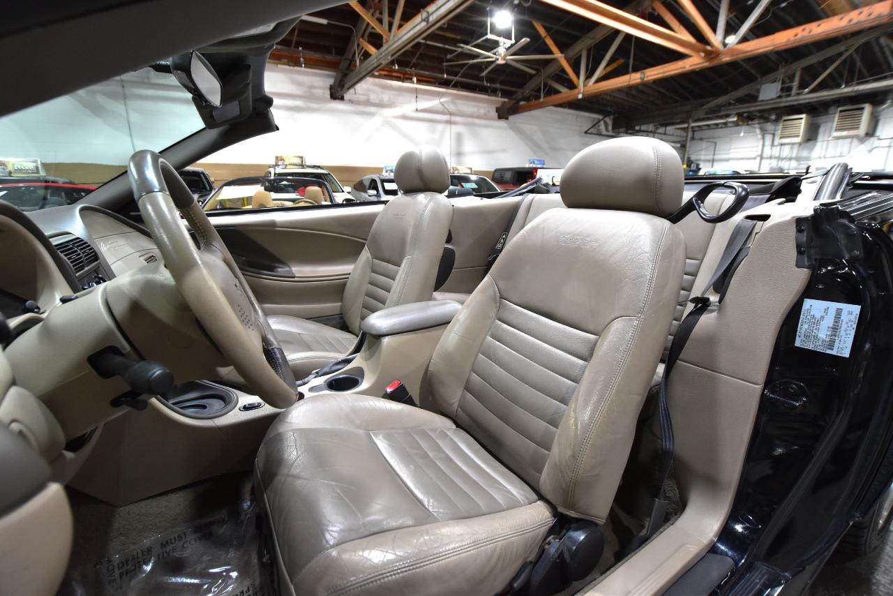 Ford Mustang  2003