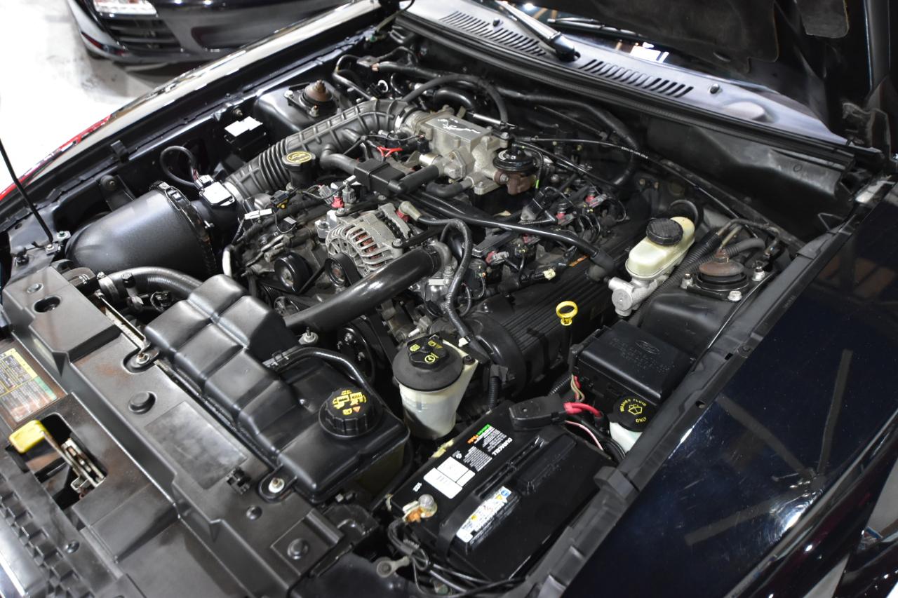 Ford Mustang  2003