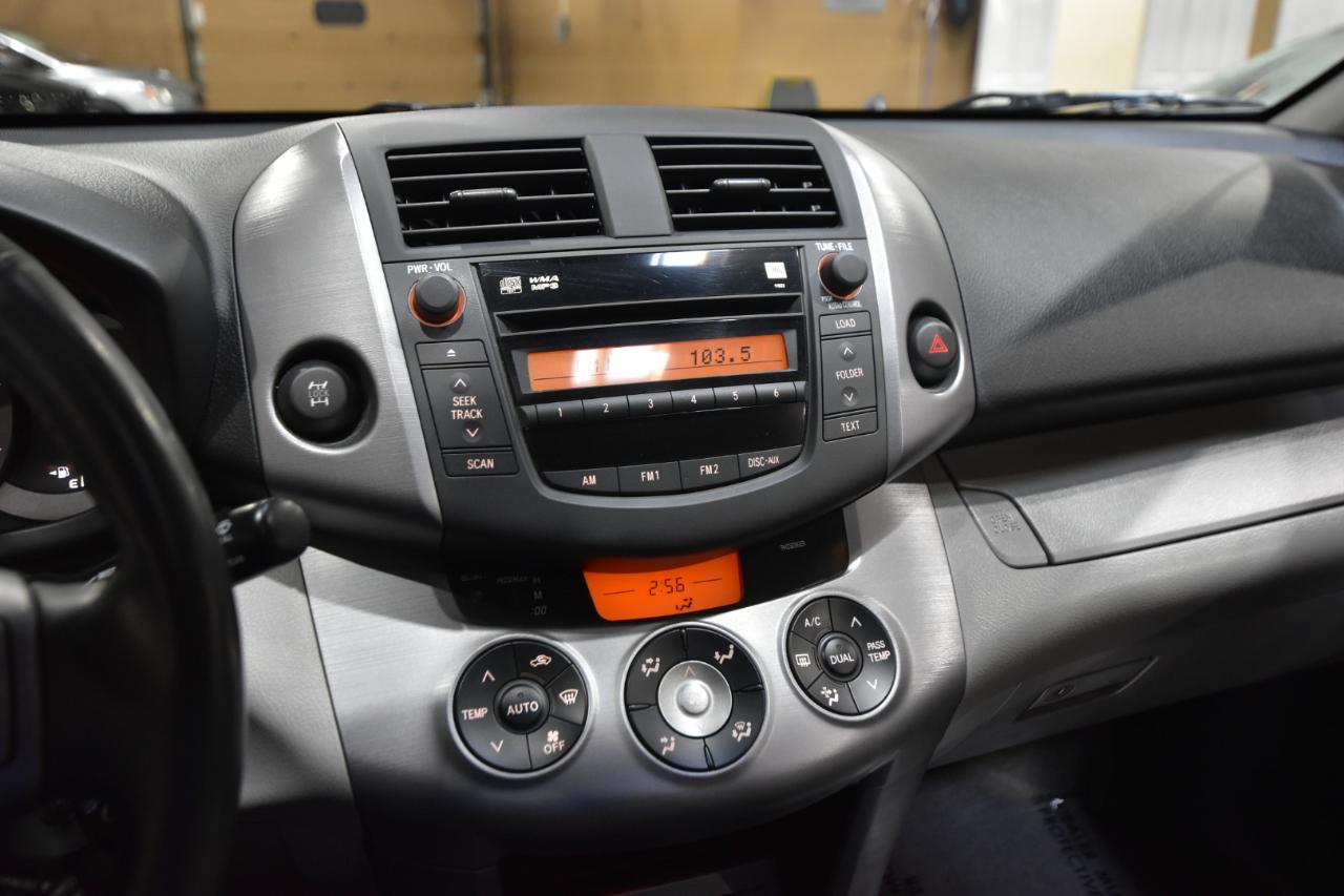 Toyota RAV4 4WD 4dr 4-cyl Limited (Natl) 2007