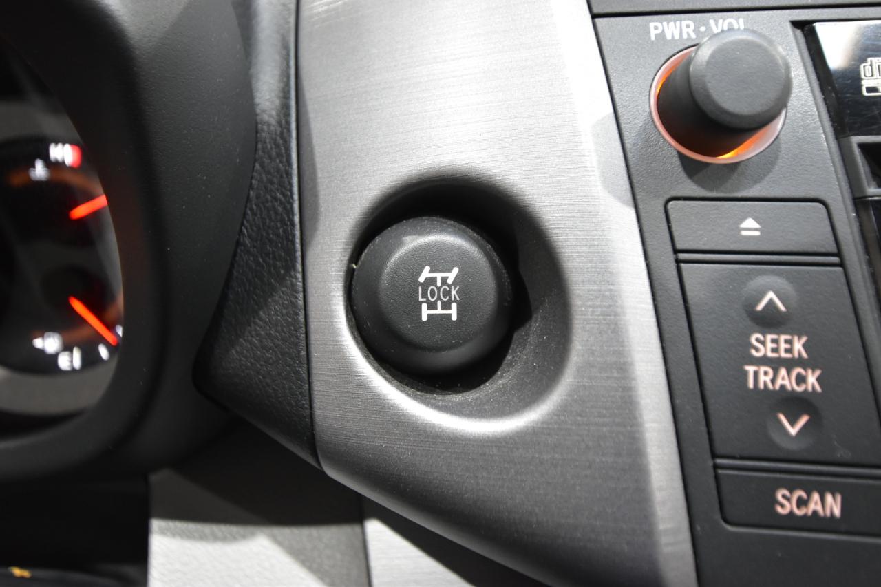 Toyota RAV4 4WD 4dr 4-cyl Limited (Natl) 2007