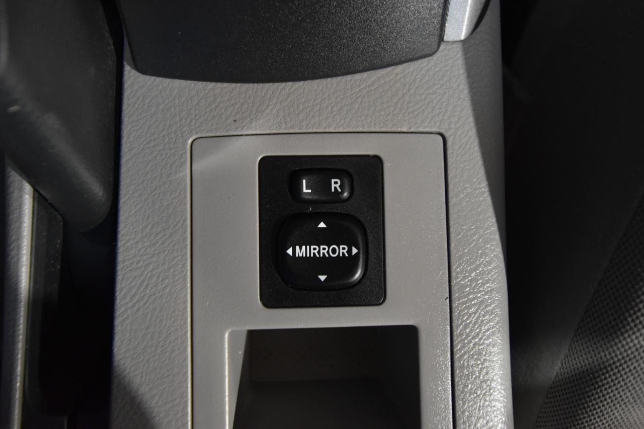 Toyota RAV4 4WD 4dr 4-cyl Limited (Natl) 2007