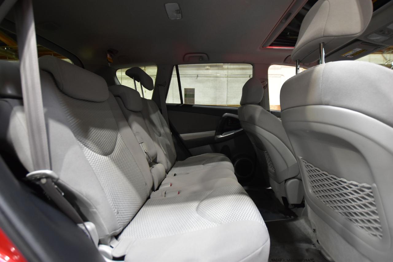 Toyota RAV4 4WD 4dr 4-cyl Limited (Natl) 2007