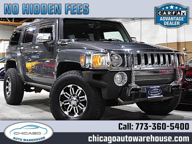 Gray 2009 Hummer H3 Luxury SUV / Crossover Four-Wheel Drive Automatic