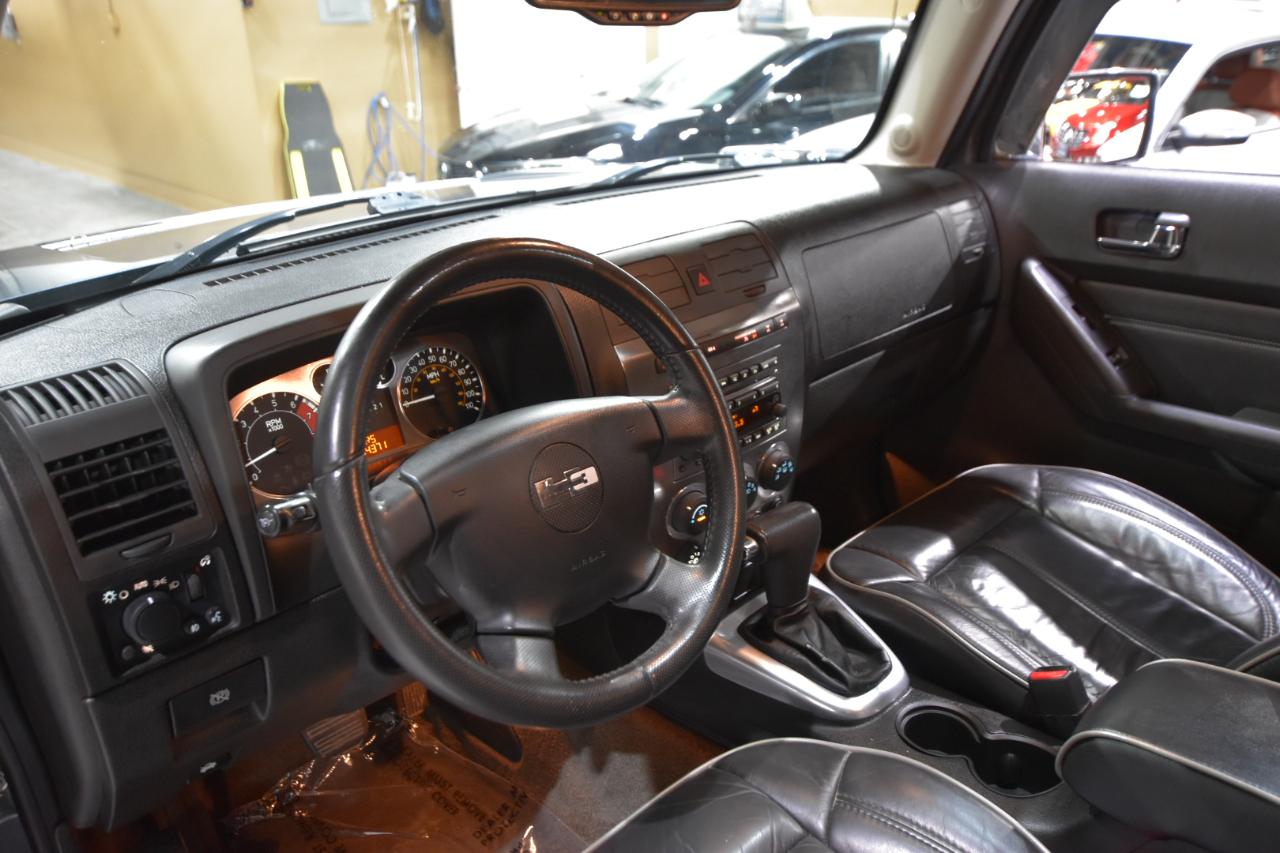 HUMMER H3 4WD 4dr SUV Luxury 2009