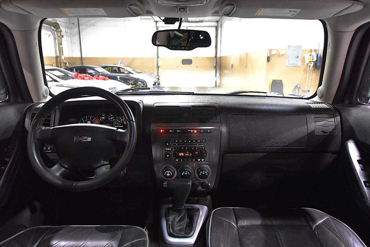 HUMMER H3 4WD 4dr SUV Luxury 2009