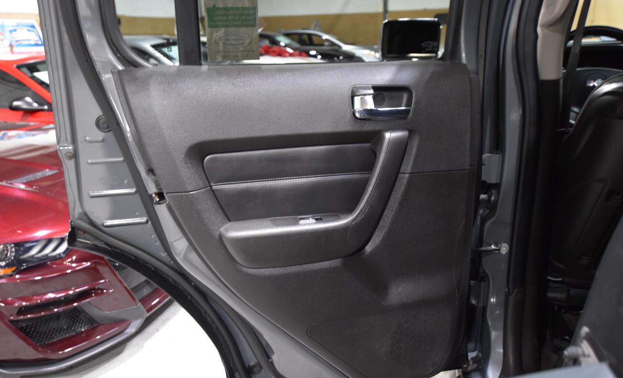 HUMMER H3 4WD 4dr SUV Luxury 2009