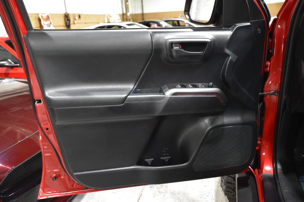 Toyota Tacoma 4WD TRD Off Road Double Cab 5' Bed V6 AT (Natl) 2020