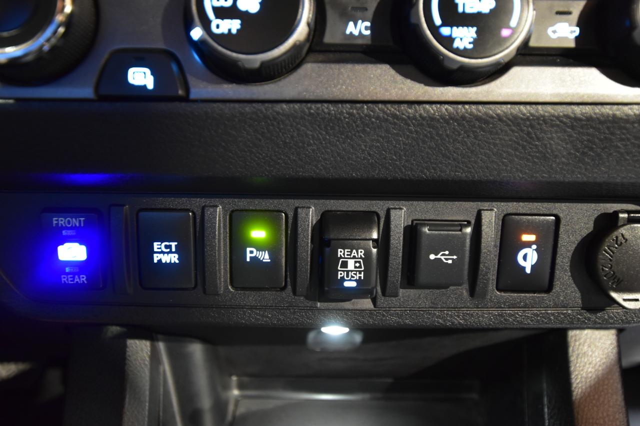 Toyota Tacoma 4WD TRD Off Road Double Cab 5' Bed V6 AT (Natl) 2020