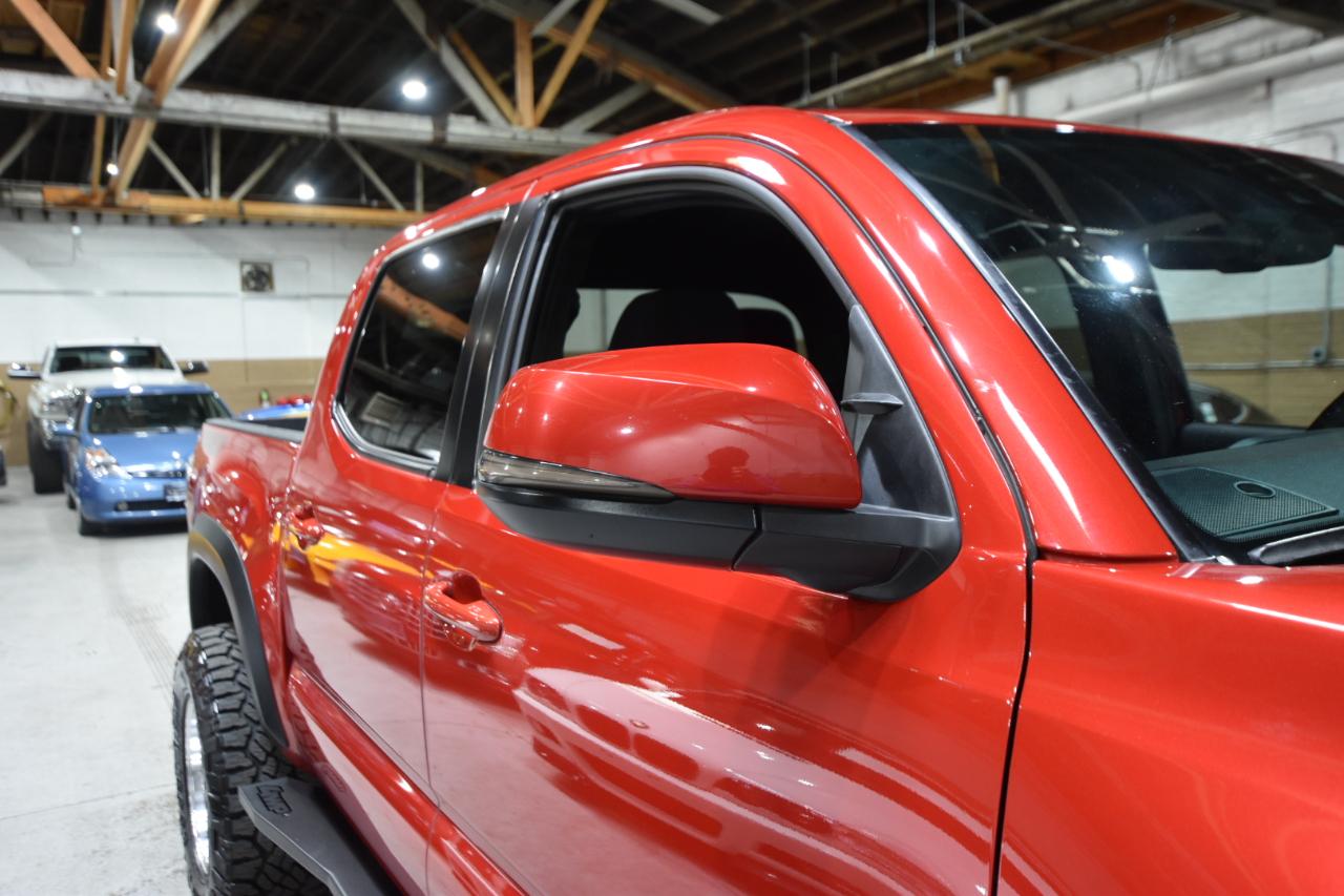 Toyota Tacoma 4WD TRD Off Road Double Cab 5' Bed V6 AT (Natl) 2020