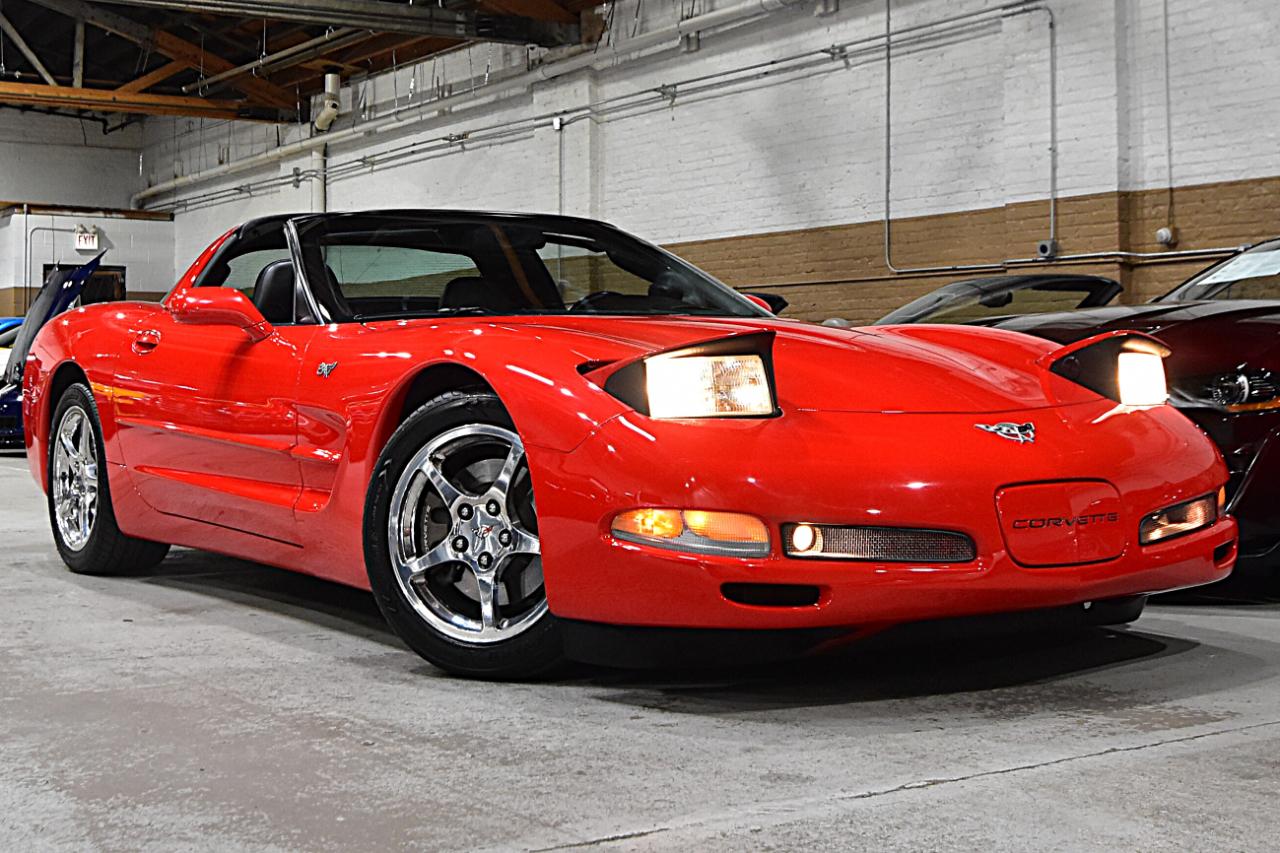 Chevrolet Corvette 2dr Cpe 2003