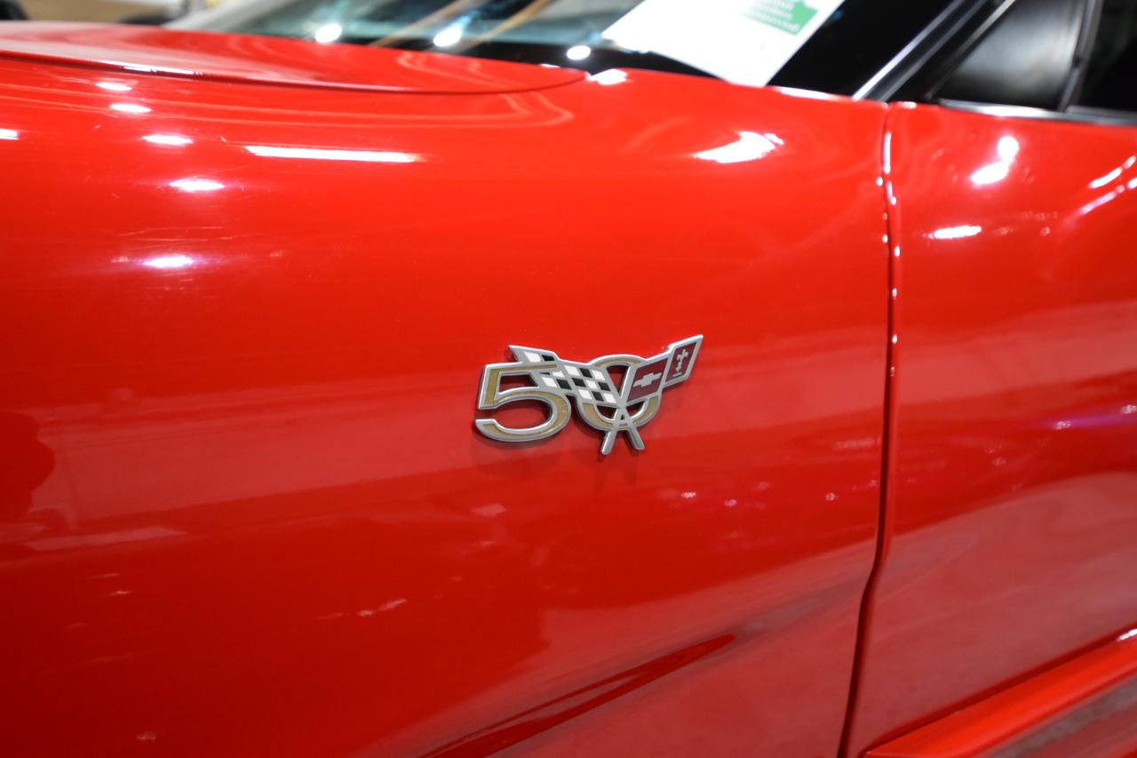 Chevrolet Corvette 2dr Cpe 2003