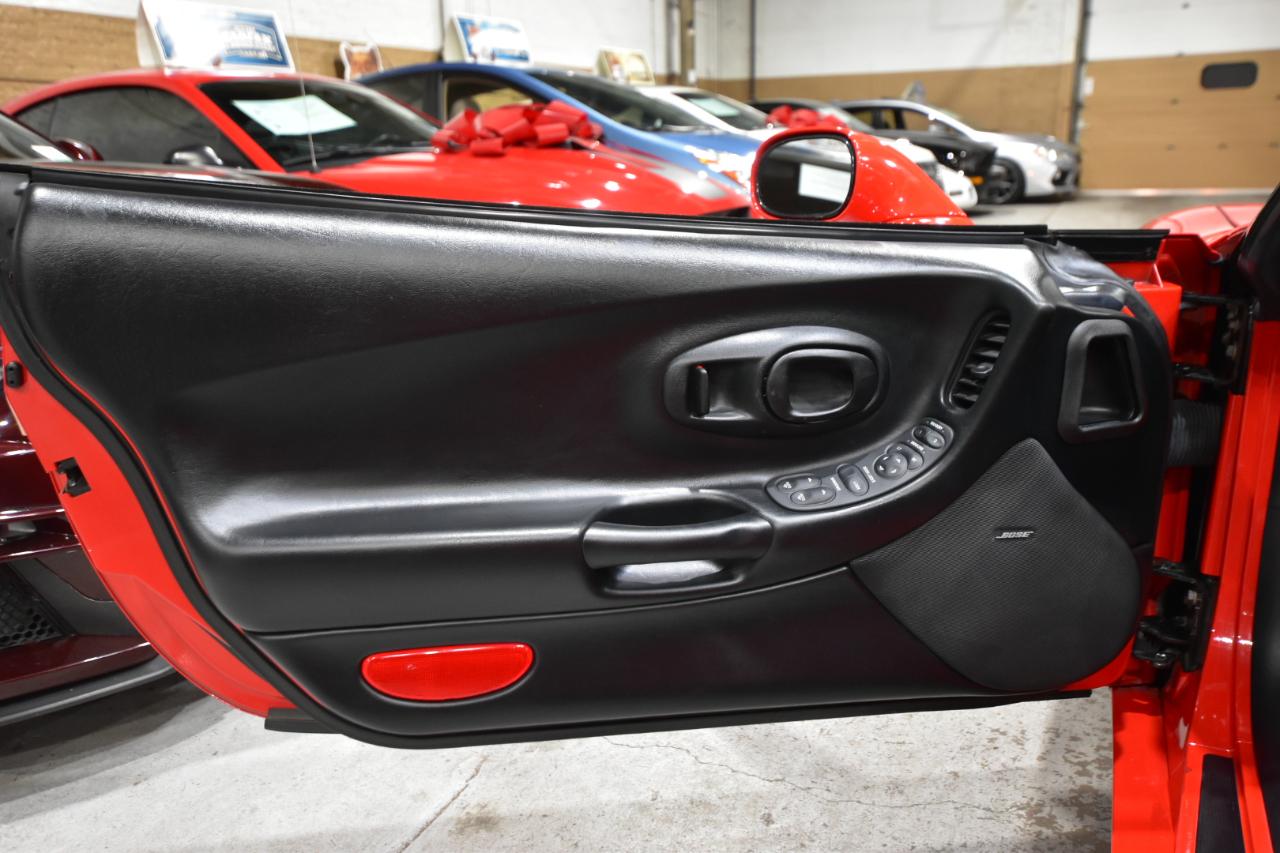 Chevrolet Corvette 2dr Cpe 2003