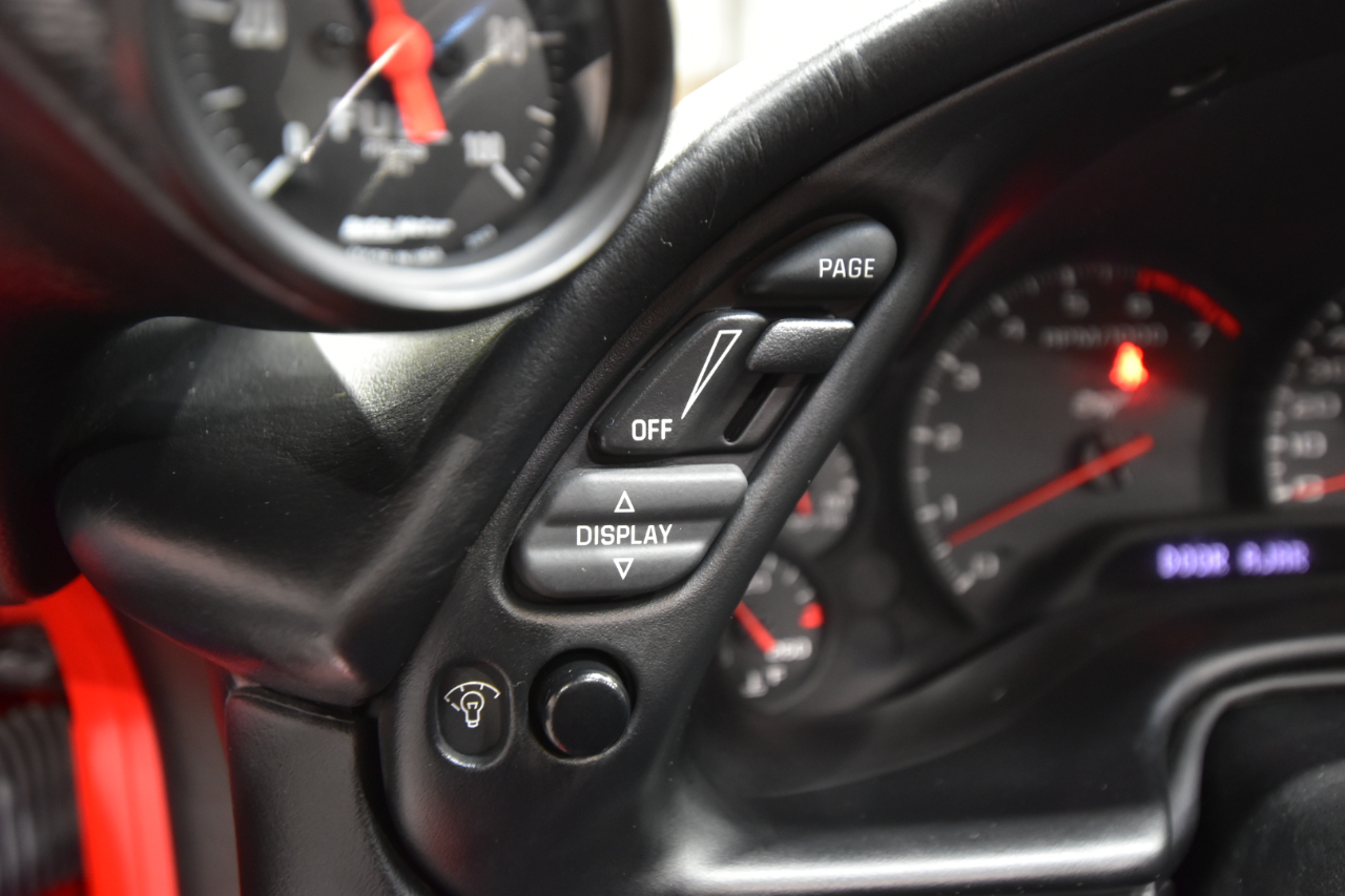 Chevrolet Corvette 2dr Cpe 2003
