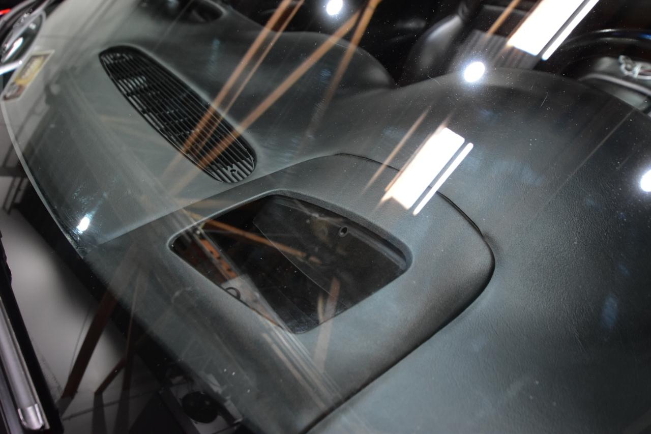 Chevrolet Corvette 2dr Cpe 2003