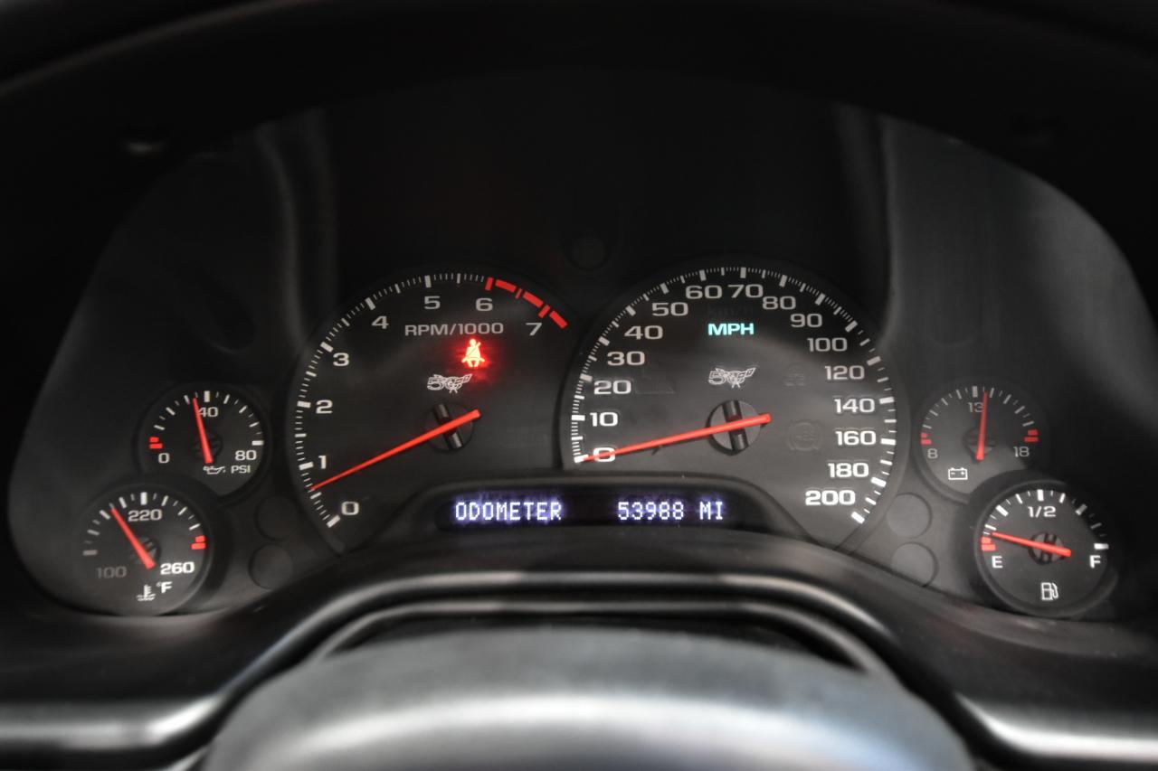 Chevrolet Corvette 2dr Cpe 2003