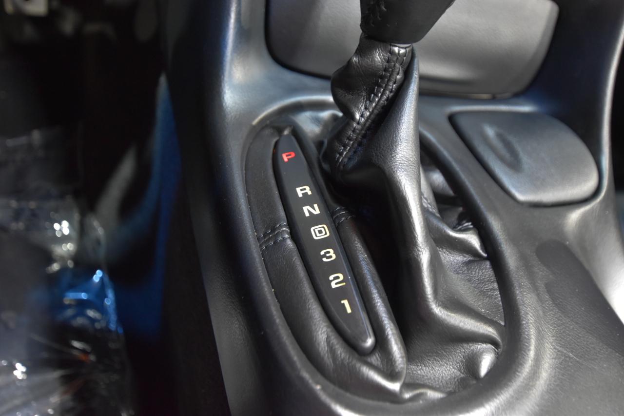 Chevrolet Corvette 2dr Cpe 2003