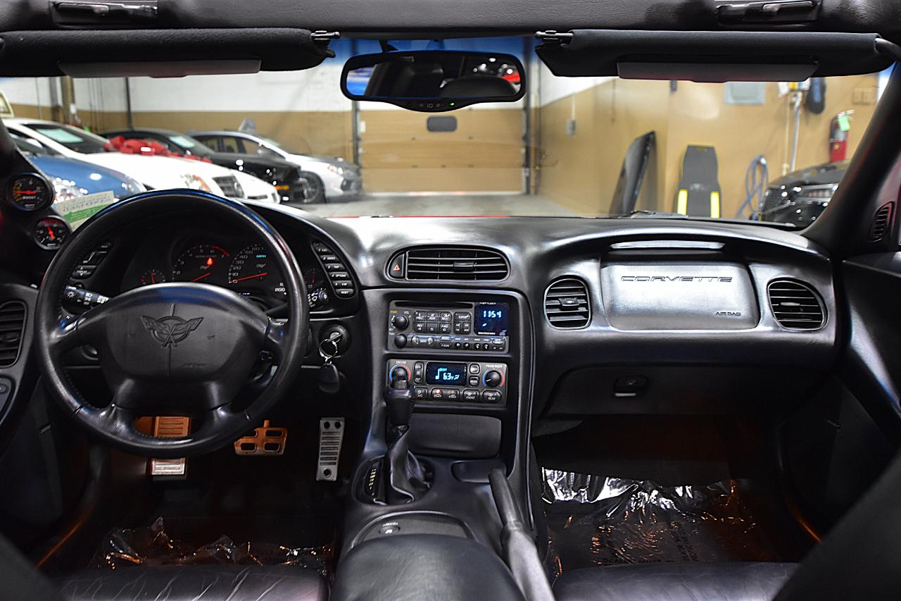 Chevrolet Corvette 2dr Cpe 2003
