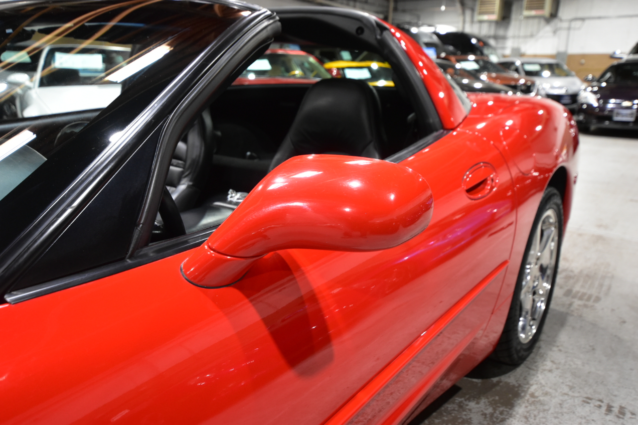 Chevrolet Corvette 2dr Cpe 2003