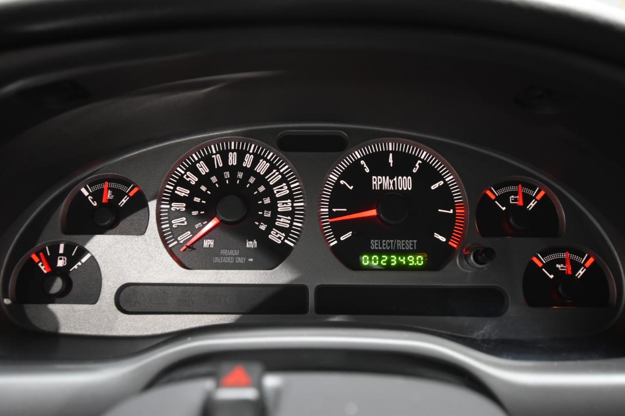 Ford Mustang 2dr Cpe Premium Mach 1 2004