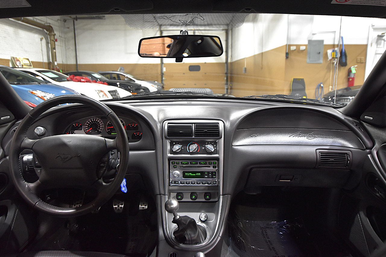 Ford Mustang 2dr Cpe Premium Mach 1 2004