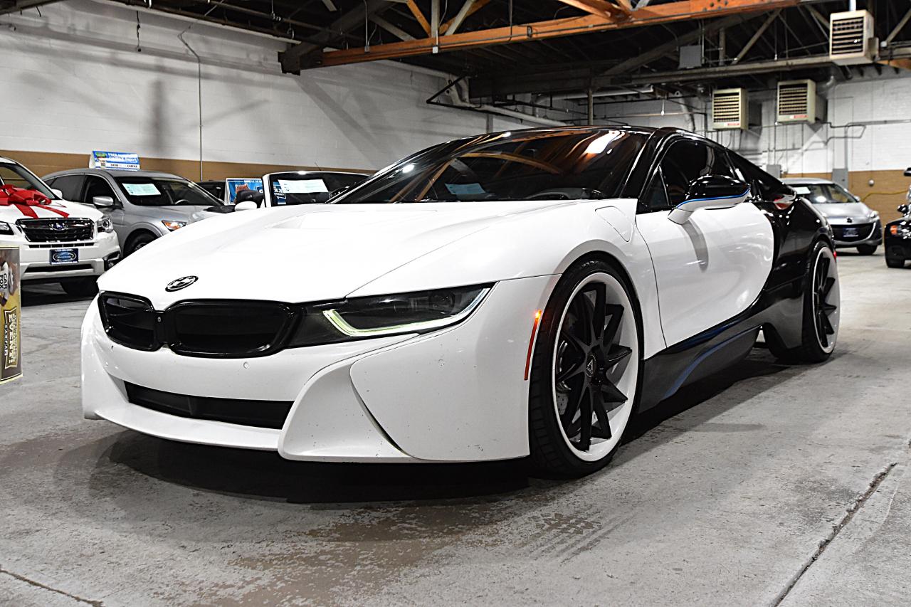 BMW i8 2dr Cpe 2016