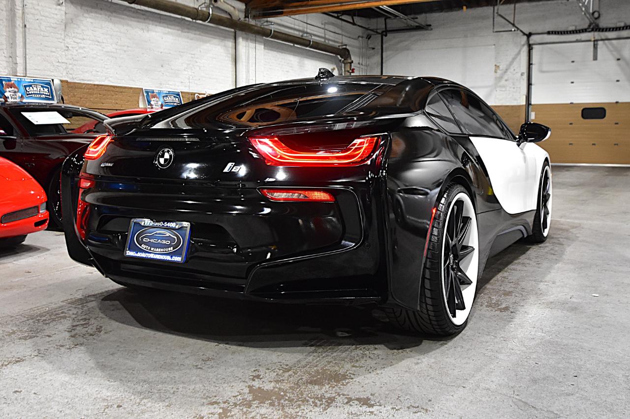 BMW i8 2dr Cpe 2016