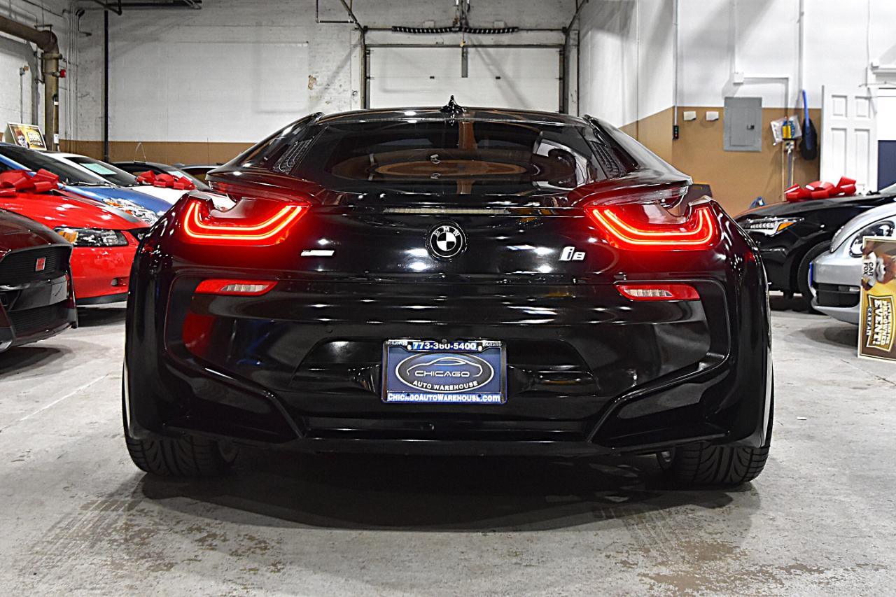 BMW i8 2dr Cpe 2016