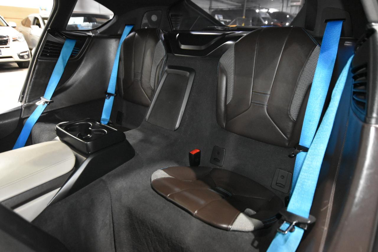 BMW i8 2dr Cpe 2016