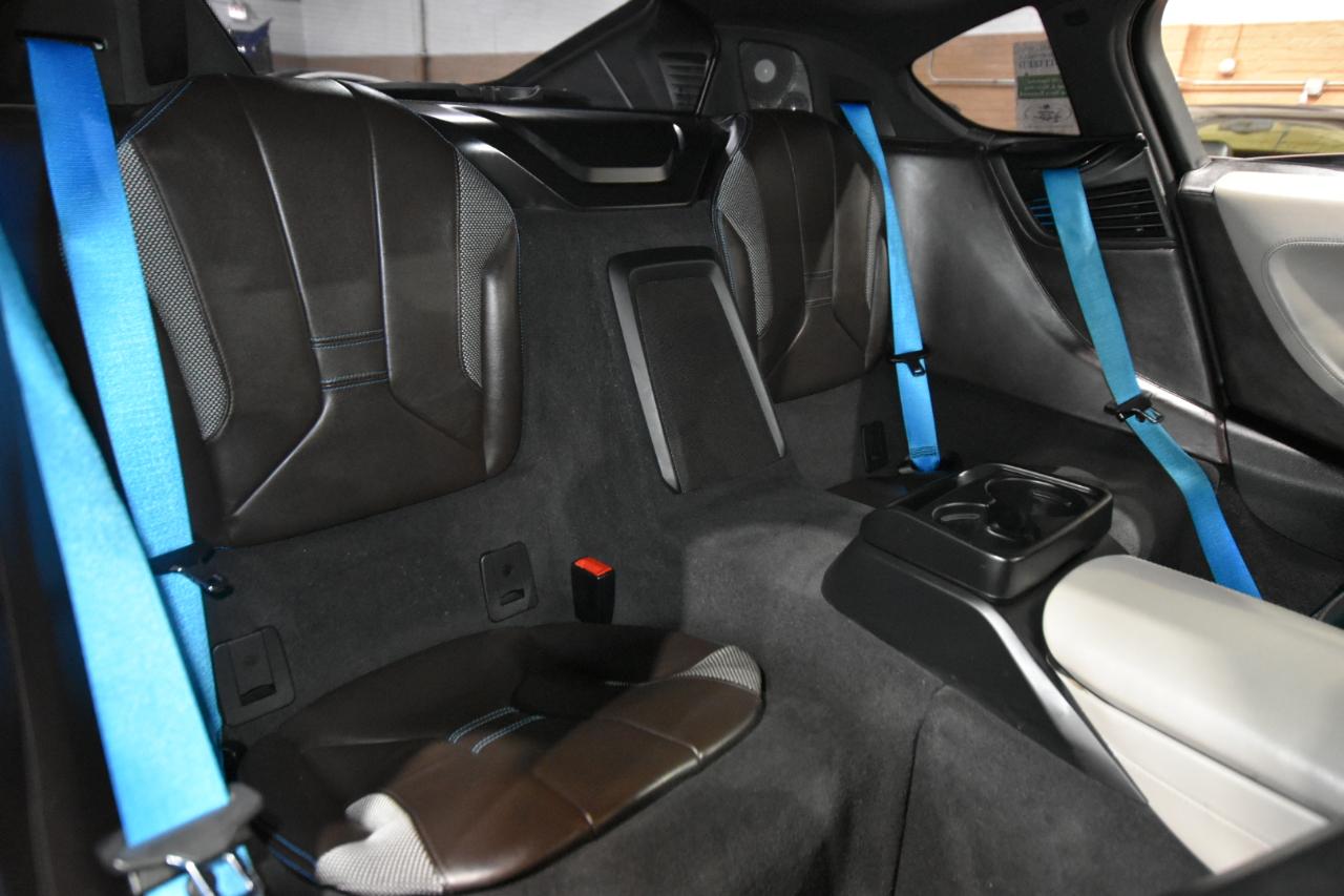 BMW i8 2dr Cpe 2016