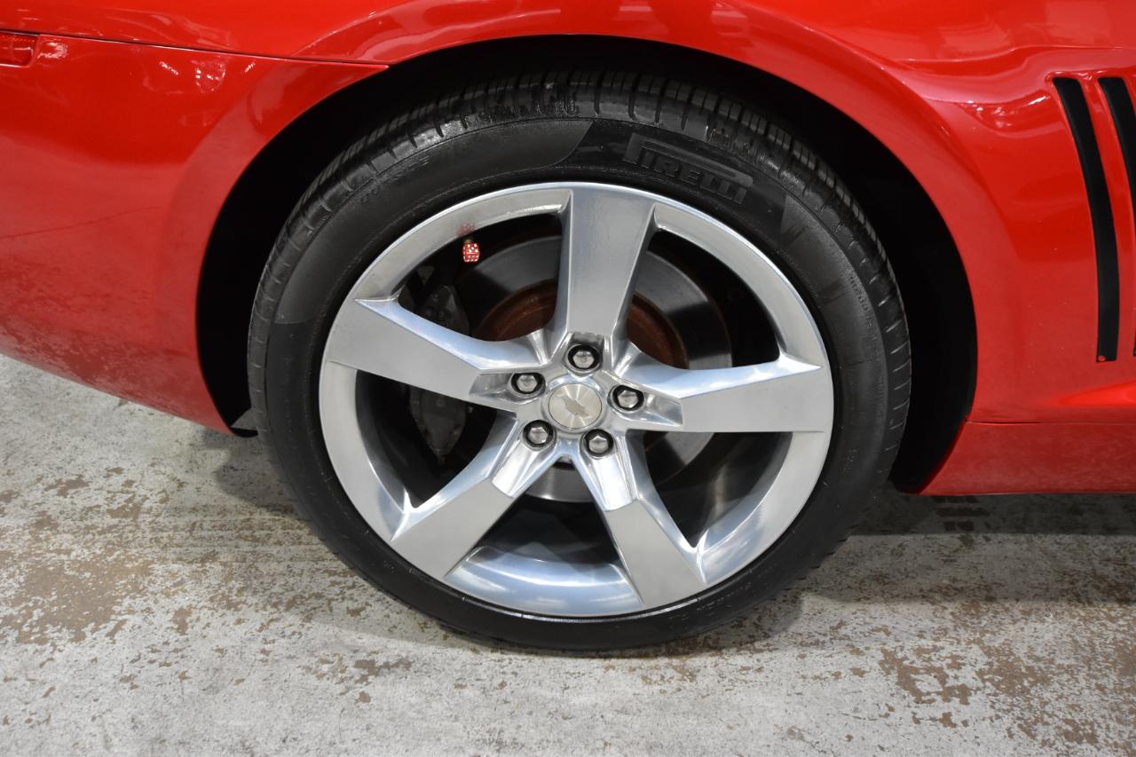Chevrolet Camaro 2dr Cpe SS w/2SS 2013