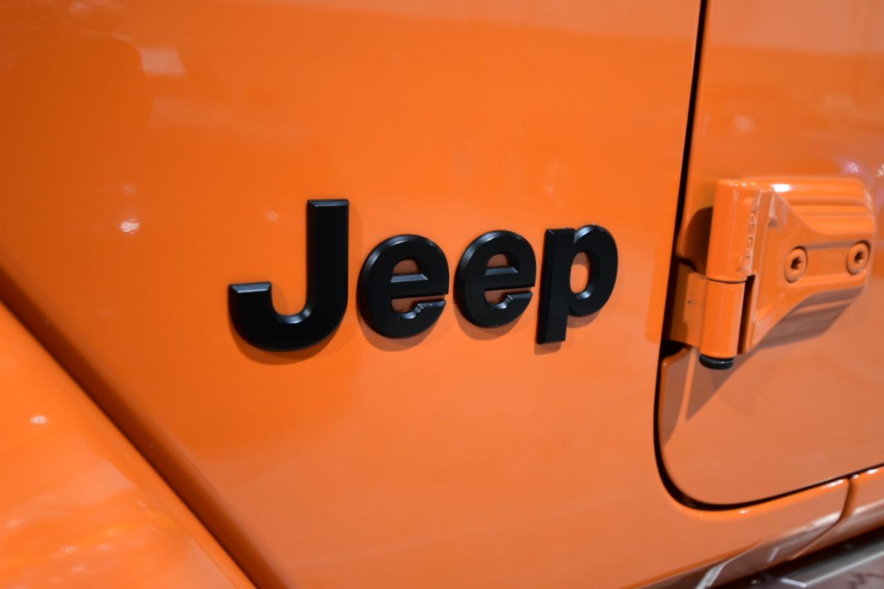 Jeep Gladiator Willys 4x4 2025