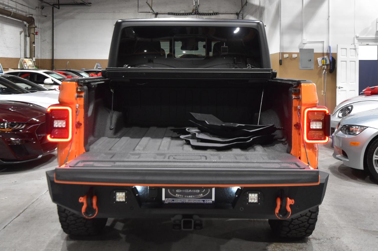 Jeep Gladiator Willys 4x4 2025