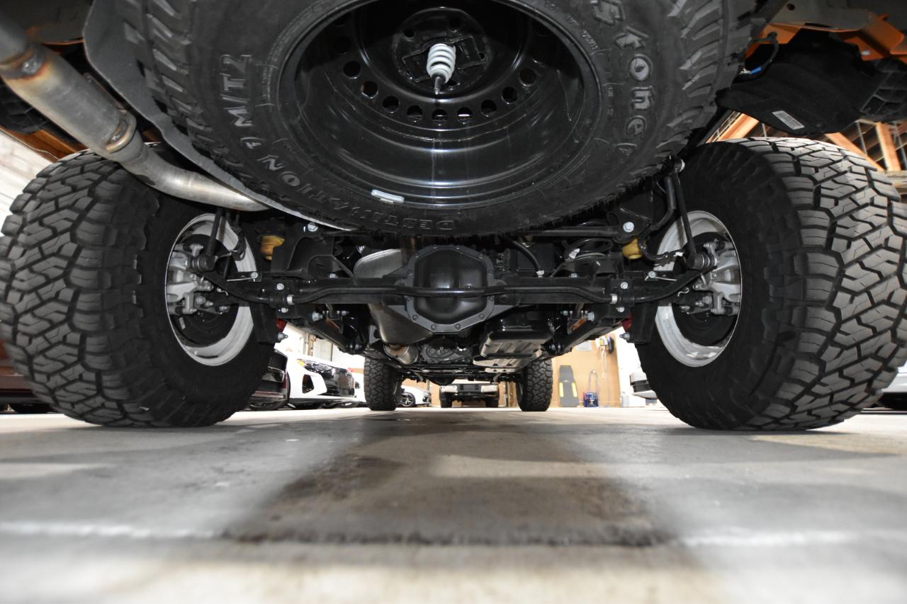 Jeep Gladiator Willys 4x4 2025